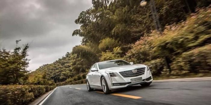 當(dāng)美國(guó)車把新能源玩得出神入化 試插電混動(dòng)CT6