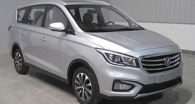 長安首款MPV實車曝光 尺寸超寶駿730