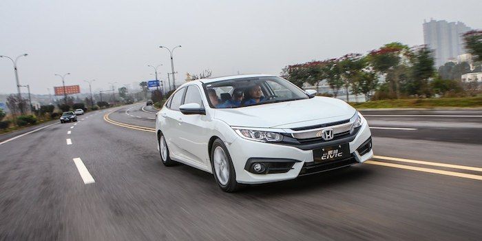 哪款更劃算 對(duì)比試駕思域/卡羅拉
