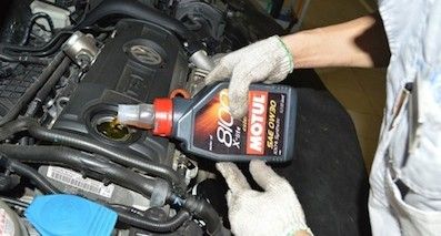 機油多久換一次？ 要根據(jù)環(huán)境變化而變化