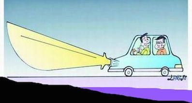 大燈閃3下什么意思？90%的車主不知道！