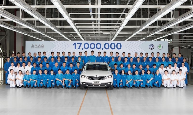 上汽大眾第1700萬(wàn)輛新車(chē)下線 明銳旅行車(chē)投產(chǎn)