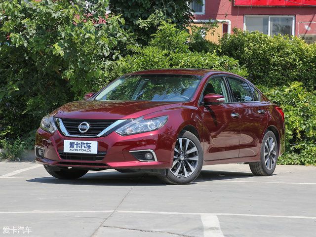 東風日產2017款天籟