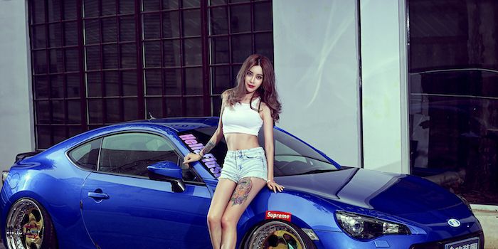 美女車(chē)模