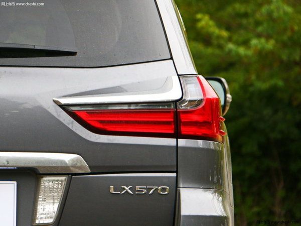 車長五米大佬最愛 百萬級(jí)大塊頭SUV推薦-圖6