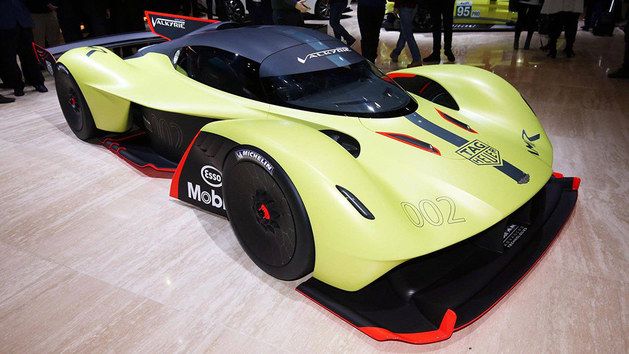 2018日內瓦車展 Valkyrie AMR Pro亮相