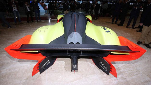 2018日內瓦車展 Valkyrie AMR Pro亮相