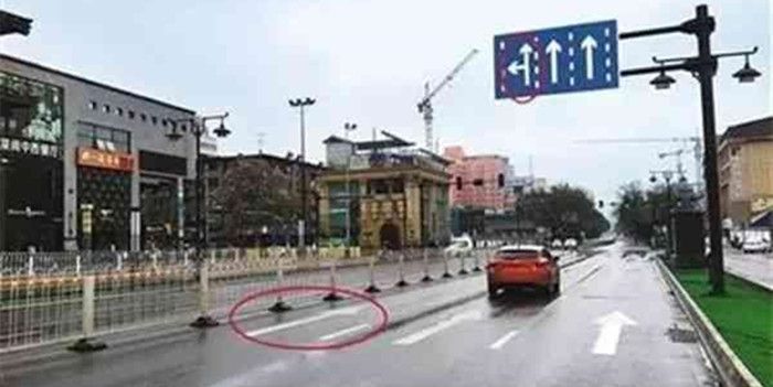 轉(zhuǎn)左不給轉(zhuǎn)右也不給 這路應該怎么走呢
