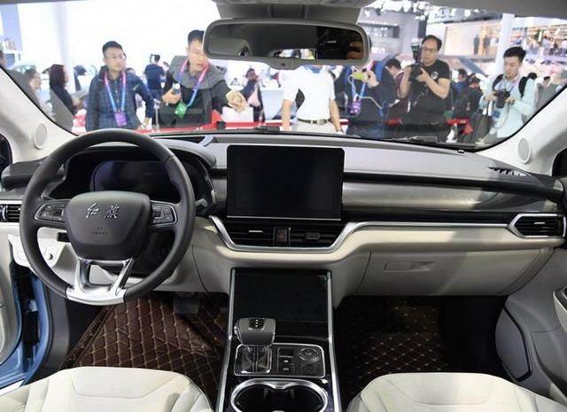 首款純電動SUV 紅旗E-HS3將于年底上市 