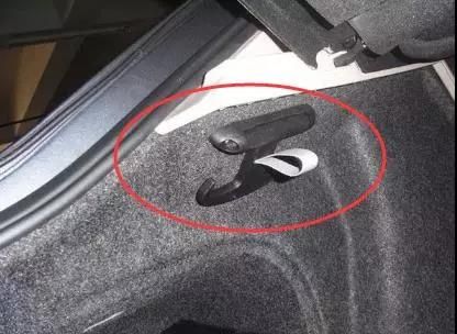 汽車后備箱這么多好用的功能 都被你浪費了！