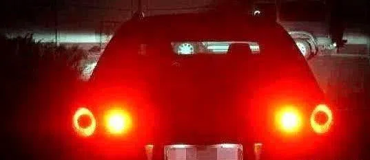 交警提示 雙閃新規已正式實行 再這樣一律扣3分