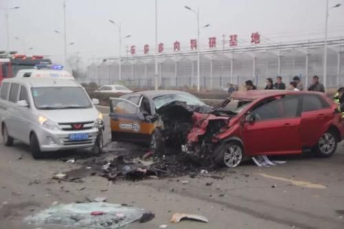 車上最重要的燈 一旦亮起 立馬停車