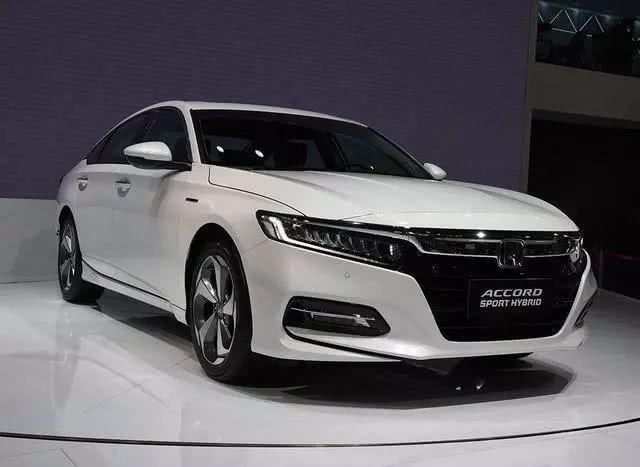 多花幾萬買油電混動車型真的值嗎？其實(shí)省油不省錢！