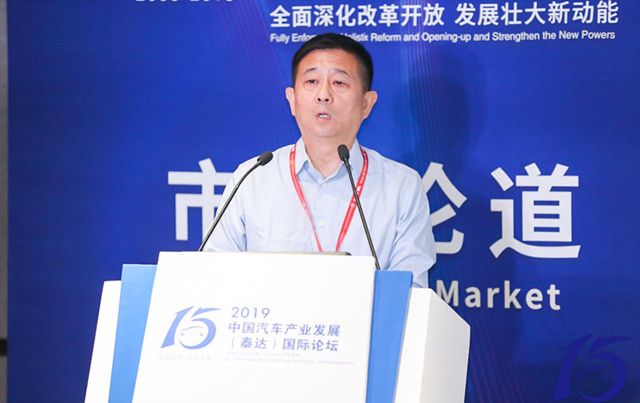 蔣學鋒：商用車需要進行技術轉型和模式轉型