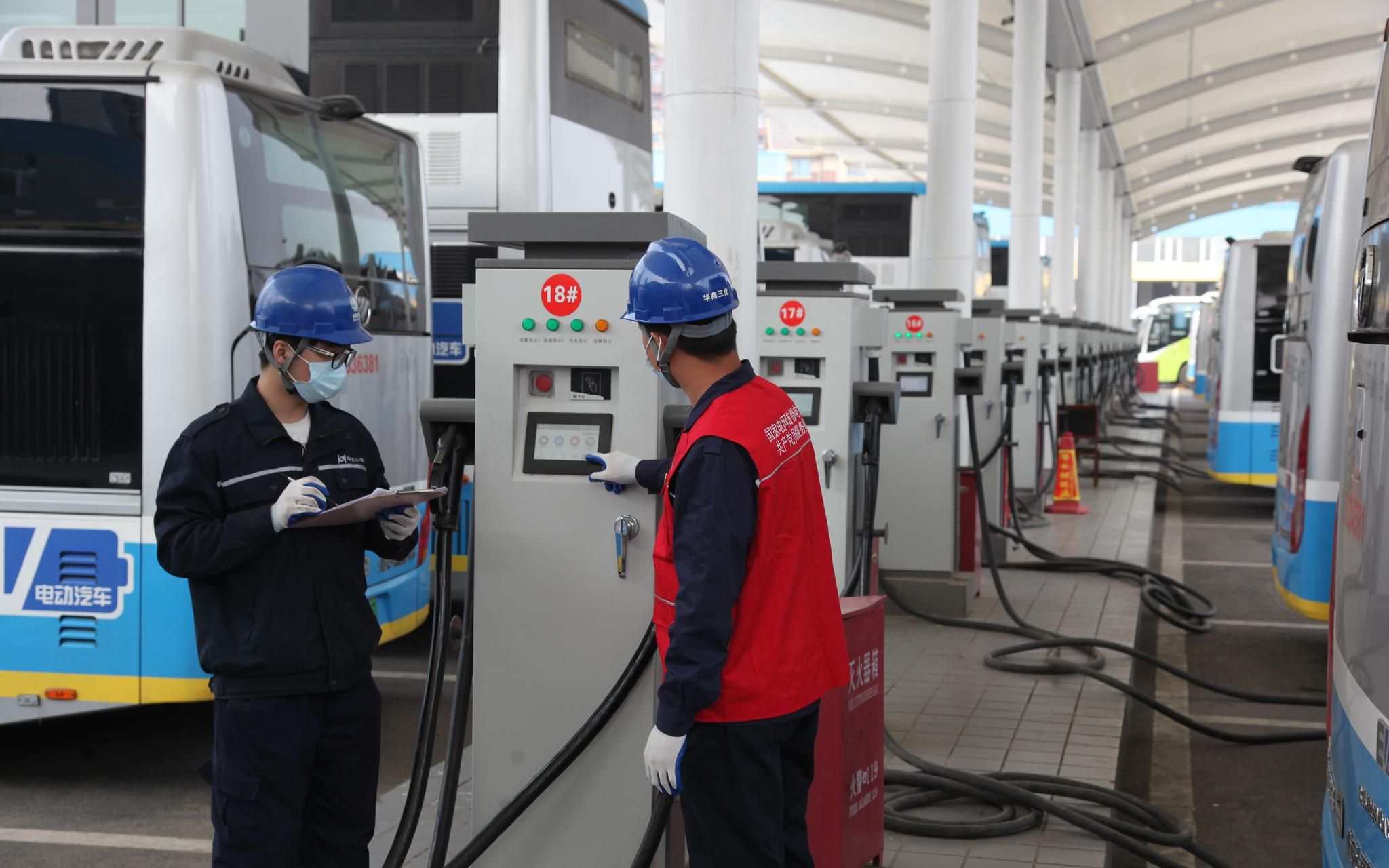 2819個(gè)新能源汽車充電樁今年落地北京