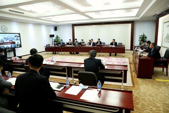 政策，疫情，汽車供應鏈