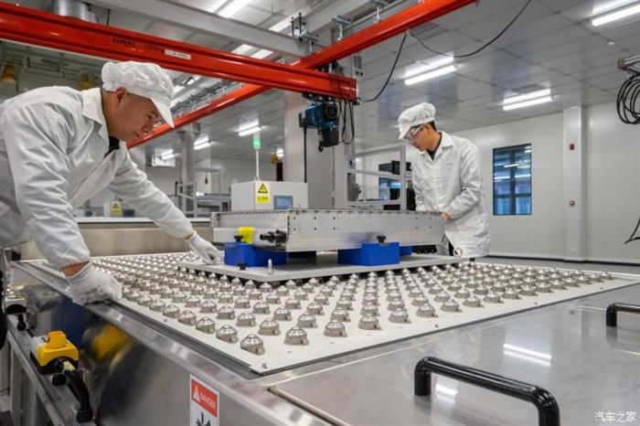 電池，偉巴斯特，偉巴斯特動力電池