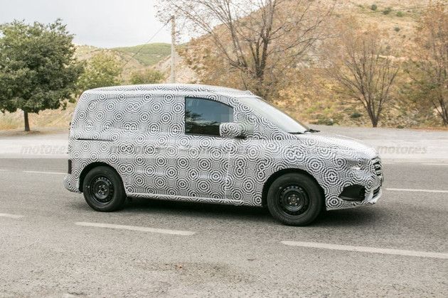 奔馳將推全新MPV T-Class諜照曝光最快2022年投產