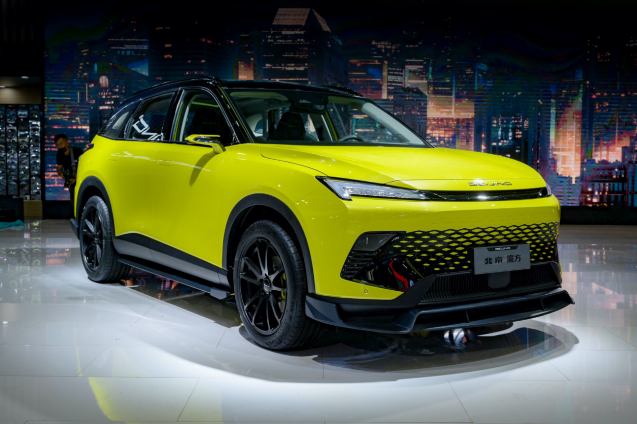 首搭華為智能座艙，北京汽車魔方亮相廣州車展