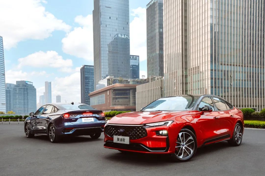近3米超長軸距 新一代蒙迪歐預售15.98萬起
