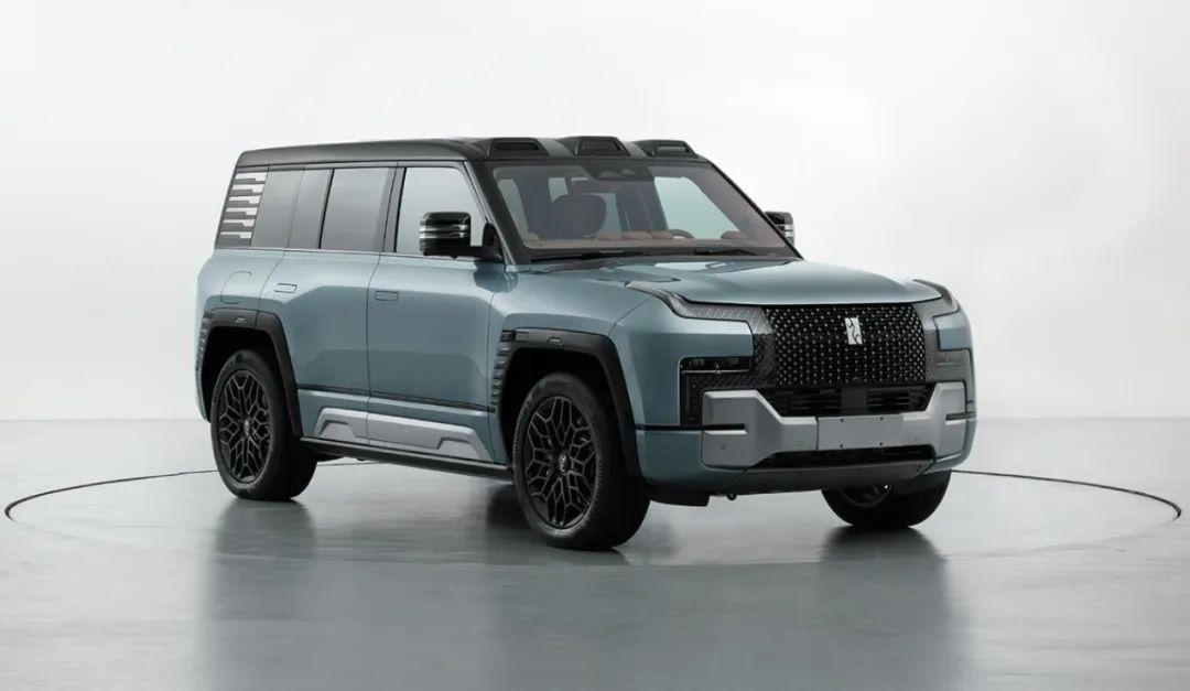 仰望U8領銜，新能源搶占工信部月度車展