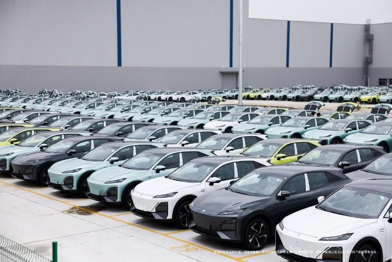 商品車大規(guī)模發(fā)運(yùn)，深藍(lán)S7正式下線細(xì)節(jié)感拉滿