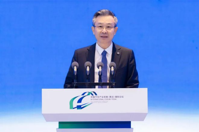 機遇與挑戰并存，商務部加大對車企出海的支持力度