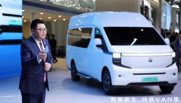 長安凱程V919點亮北京車展：新能源大VAN開啟商用車定制新時代
