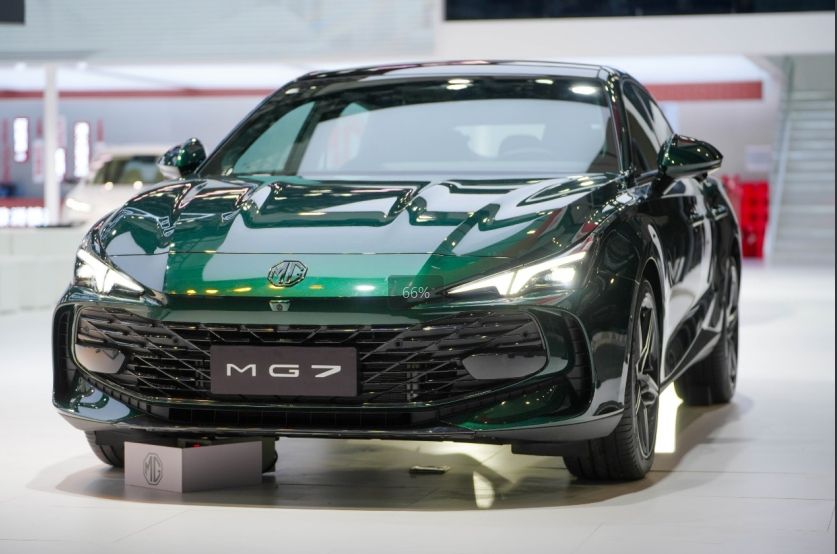 2025款名爵ES7亮相廣州車展 首發P2P記憶泊車
