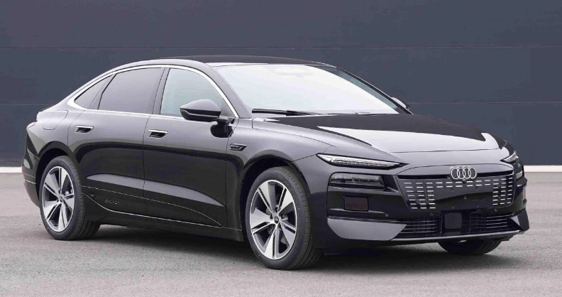 全新奧迪A6L油電雙車亮相，工信部“月度車展”合資站C位